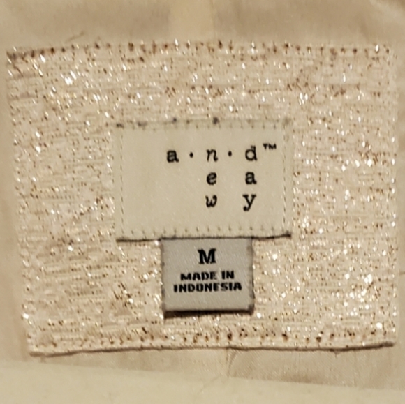 A new day Cream moto Jacket with Gold shimmer. - Picture 7 of 7